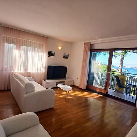 Apartments Villa Eden Preko Exteriér fotografie