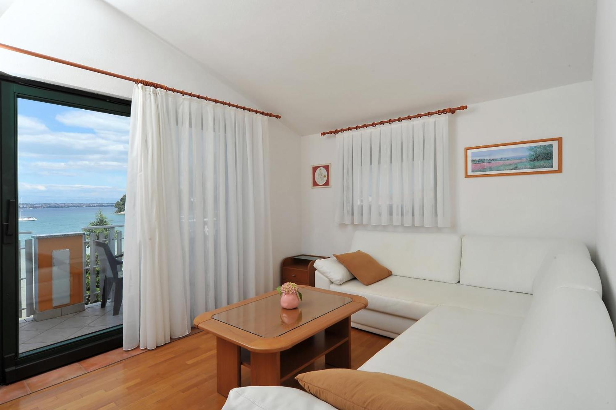 Apartments Villa Eden Preko Exteriér fotografie
