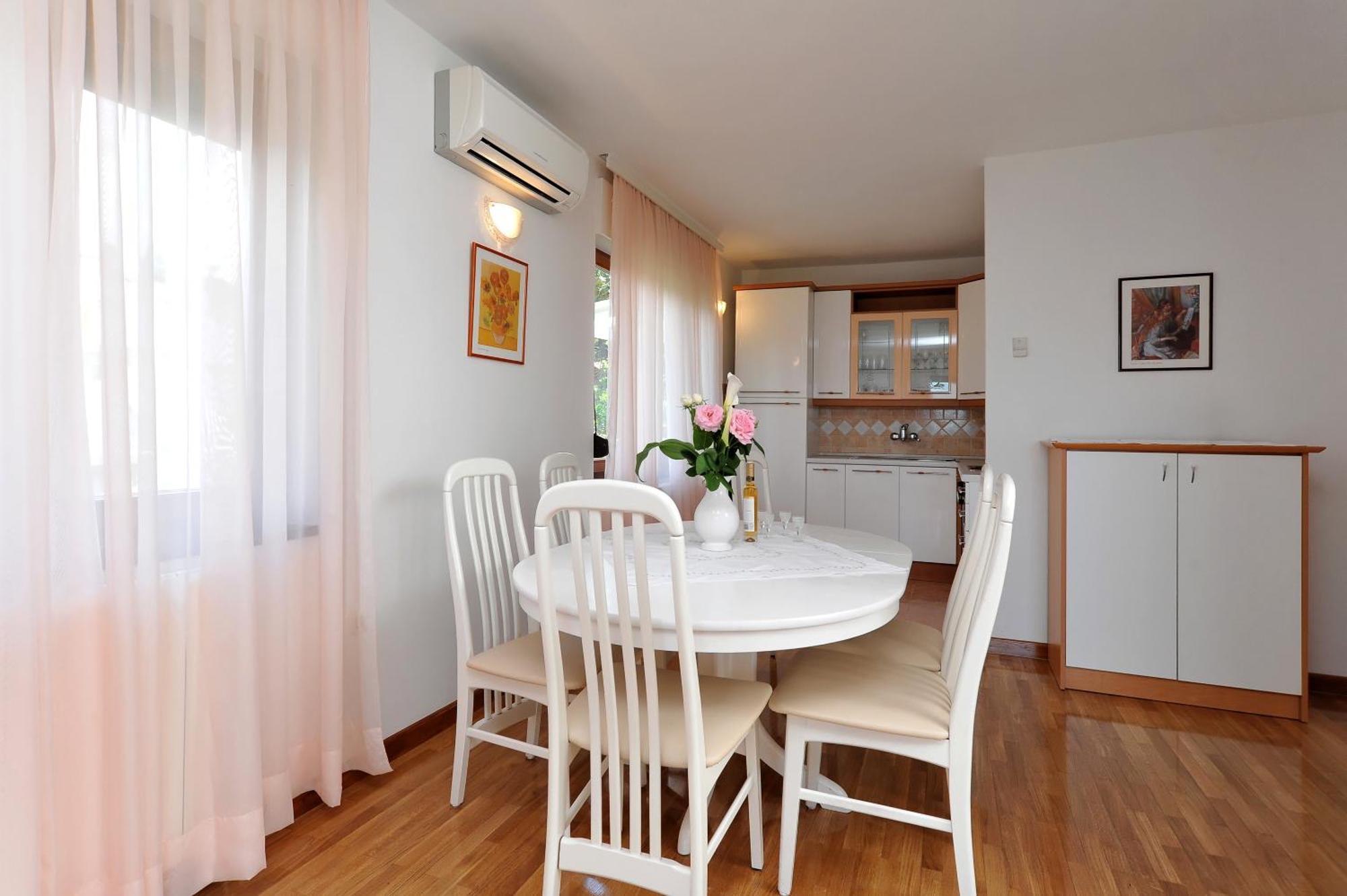 Apartments Villa Eden Preko Exteriér fotografie